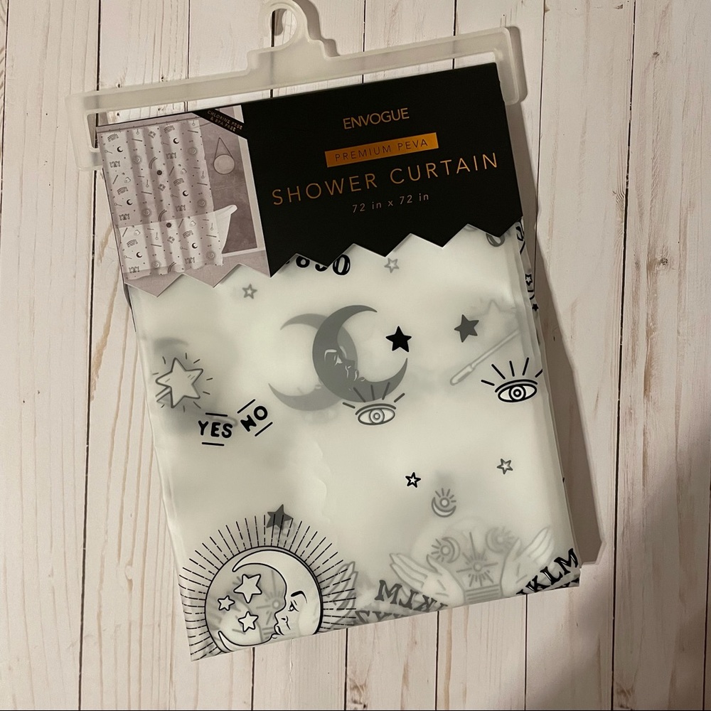 NWT Envogue Halloween Shower Curtain